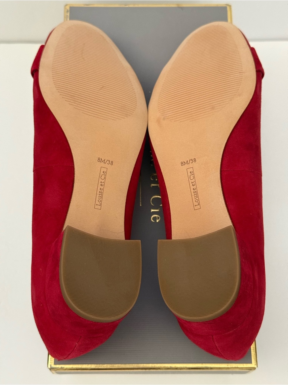 Louise et Cie Biata Red Suede Block Heel Pumps Buckle Accent Size 8 - Picture 6 of 6